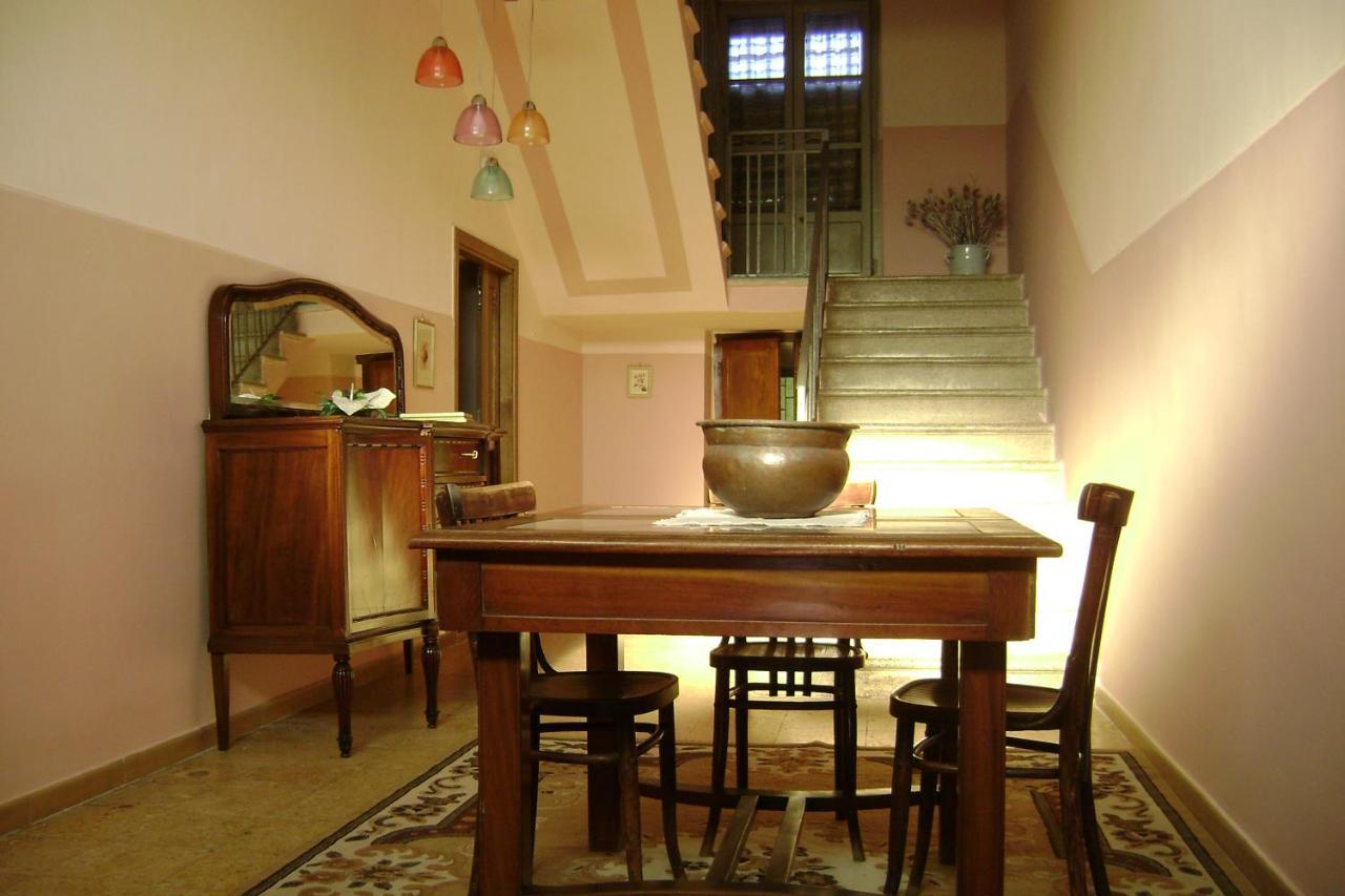 B&B Ex Magazzeno Barlotti Paestum Exterior photo